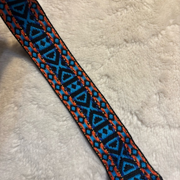 NEW Crossbody Bag Black Fabric Floral Embroidered Boho Wood Beads Fringe NWT - Picture 10 of 16